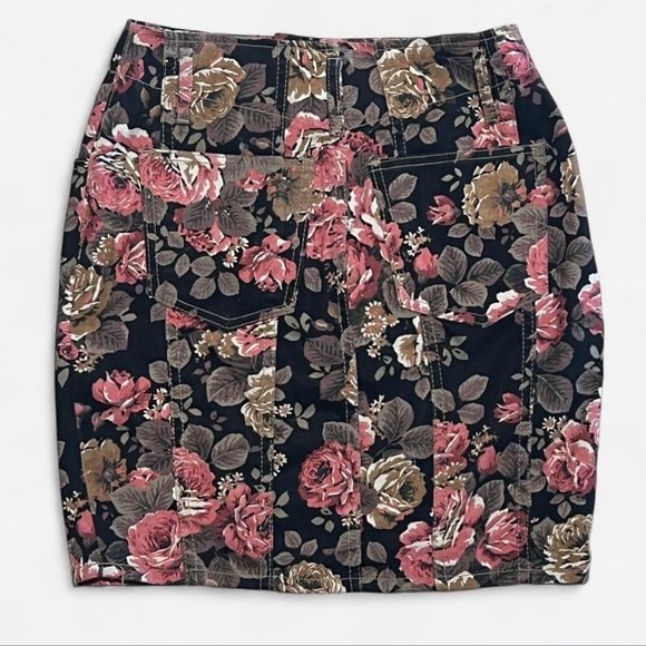 Paris Blues Vintage Floral Skirt • Made in USA • 100% cotton • Rare! 🖤🌹 - Picture 2 of 7
